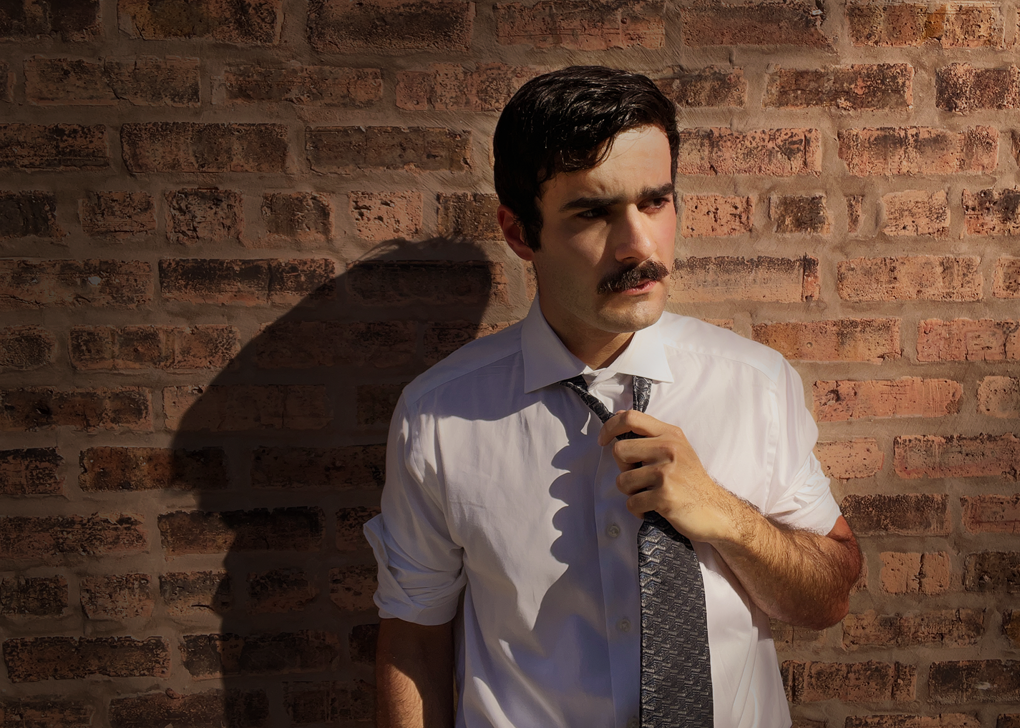 TENNESSEE WILLIAMS’ ENDURING DRAMA THE GLASS MENAGERIE TAKES THE STAGE TENNESSEE WILLIAMS’ ENDURING DRAMA THE GLASS MENAGERIE TAKES THE STAGE