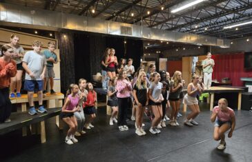 ECTC EDUCATIONAL THEATRE PROGRAM PRESENTS ALICE IN WONDERLAND JR. NOVEMBER 5–15